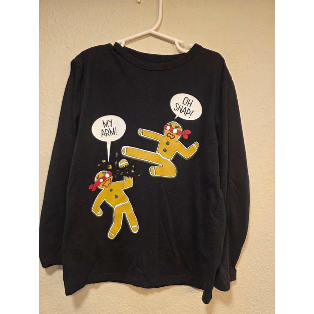 Boys Childrens Place Gingerbread Man Karate Christmas Shirt Size M (7/8)